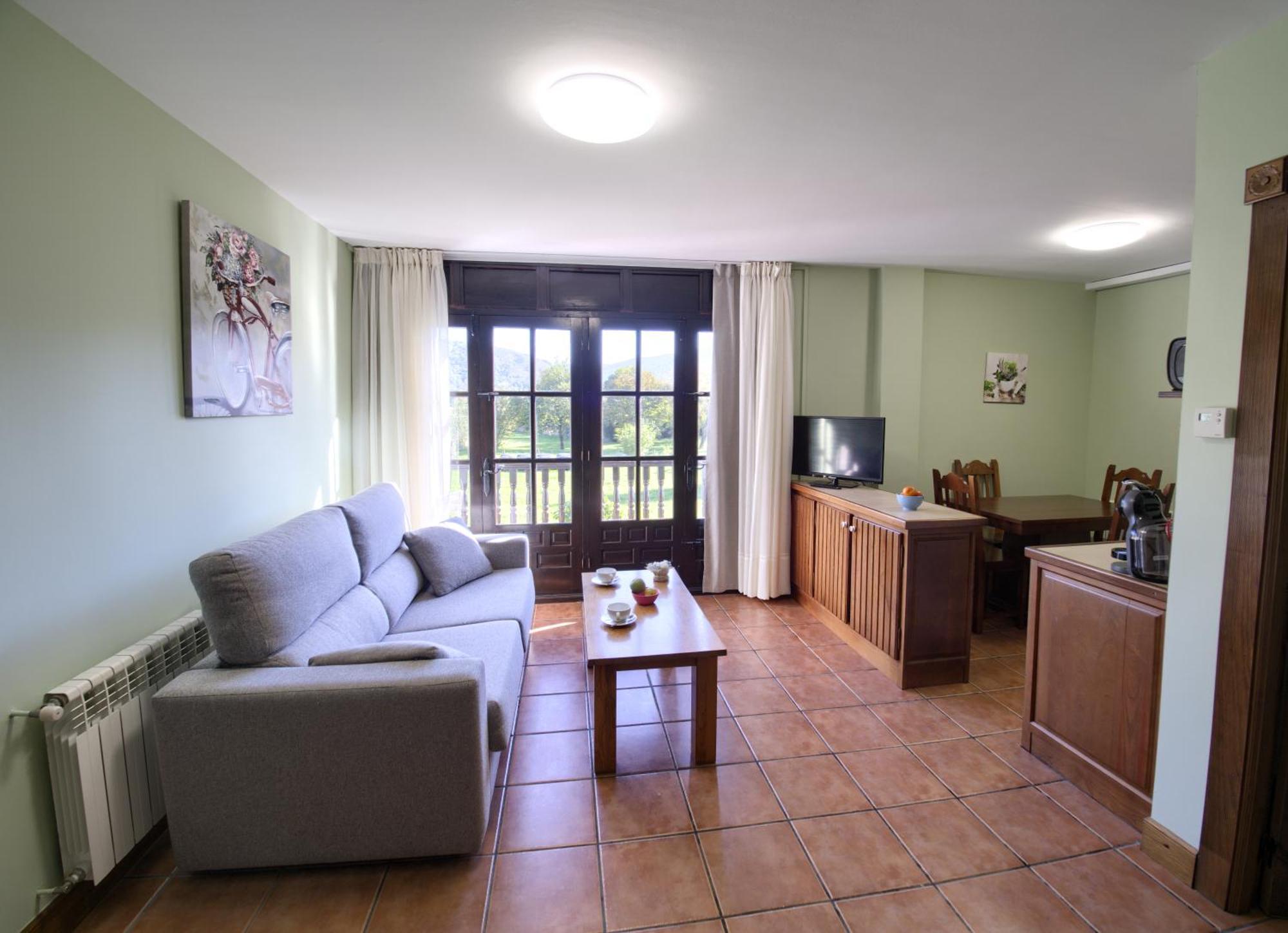 Apartamentos Florinda Ucieda Habitación foto